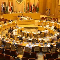 البرلمان العربي يؤكد على خيار السلام في اليمن ويدين ممارسات الحوثيين