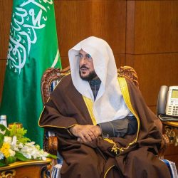 أمير الرياض يستقبل مدير عام الشؤون الصحية الجديد بالمنطقة