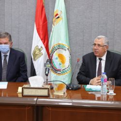وزير الخارجية يستقبل أعضاء المجلس المصري للشئون الخارجية