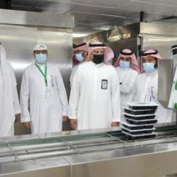 مرشدات مكة الكشفية بمركز المسفلة يوزعن الإفطار في محطة القطار و وجبات ساخنة في العشوائيات