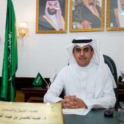 الأمير حسام بن سعود يطمئن على صحة الدكتور الخضر