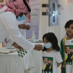 الشاعر الأمير سعد آل سعود يضيئ سماء العروس شعرا