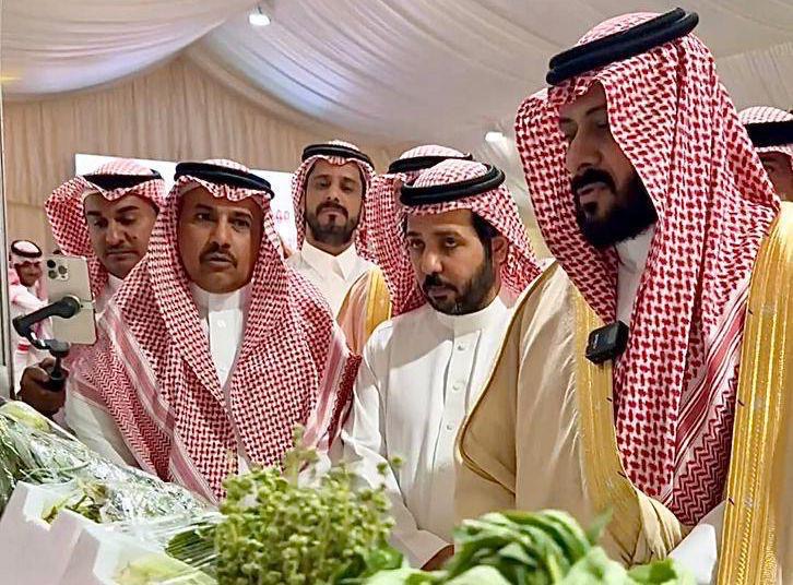 برعاية محافظ الجموم.. مكتب البيئة يدشّن مهرجان "خيرات وادي فاطمة 2025" 9 aa16fdc4 4c8d 4fd1 a3d6 2e6d2f5a2f79