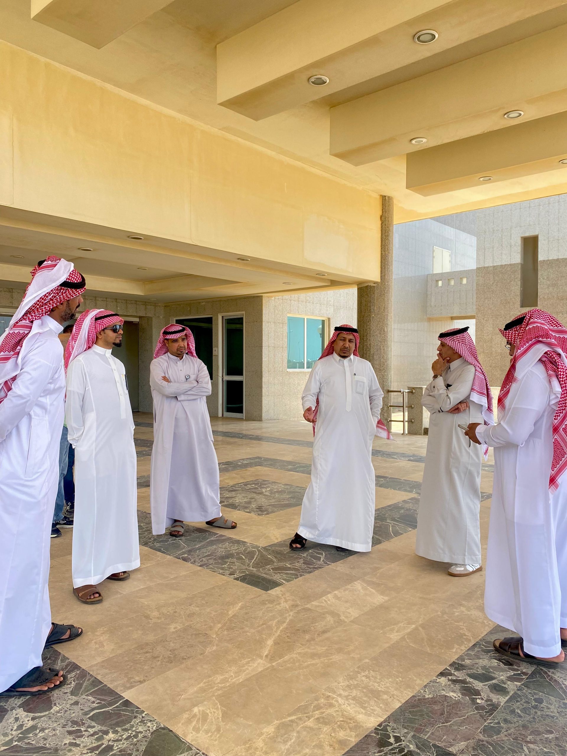 بيئة الليث وبلدية المحافظة يبحثان تشجير مرافق المستشفى الجديد 1 e4fc443a a12d 455b 89de a9e2d4edf724 scaled